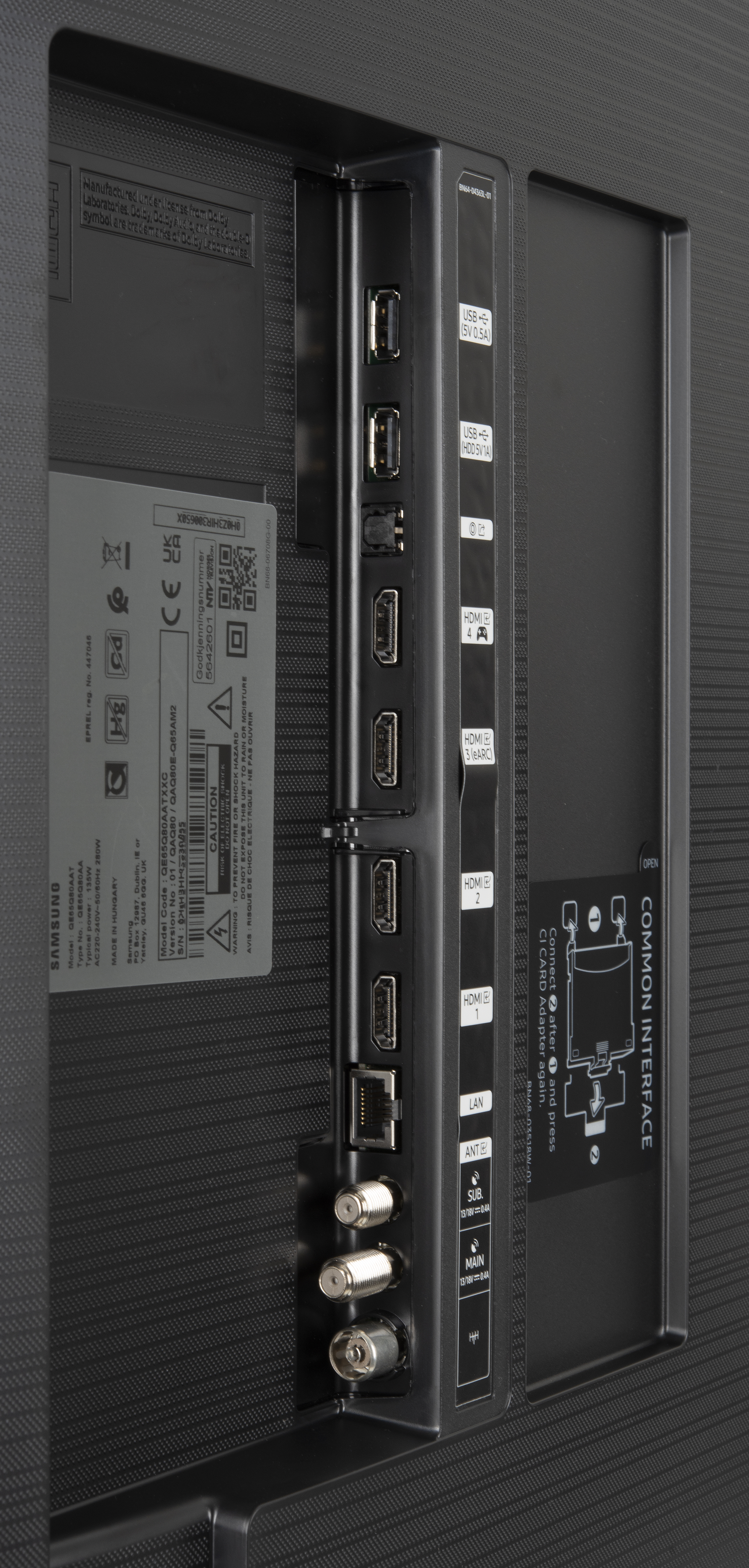 SAMSUNG 65Q80A